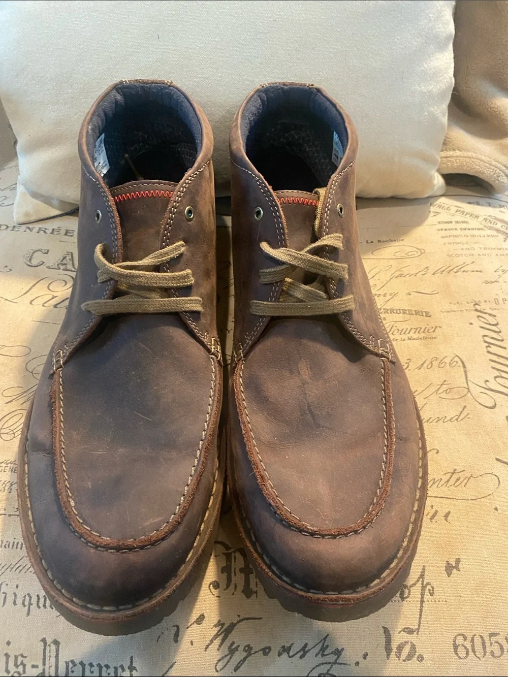 Clarks Brown Leather Chukka Boots with Tan Laces